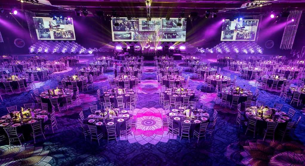 黄金海岸星亿酒店 设施 照片 The 2016 BBC Sports Personality of the Year Awards ceremony at the O2 Arena